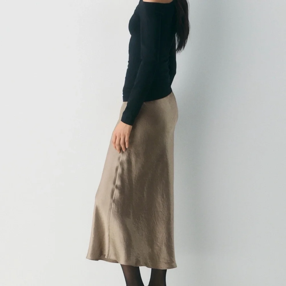 Aritzia Babaton Slip Satin Maxi Skirt - Picture 4 of 8